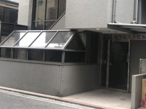 谷九　風俗ビル