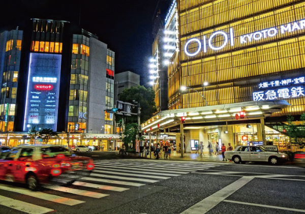 百貨店のほか、マルイやOPど×2、お仕事前後にお買い物も楽しめます。